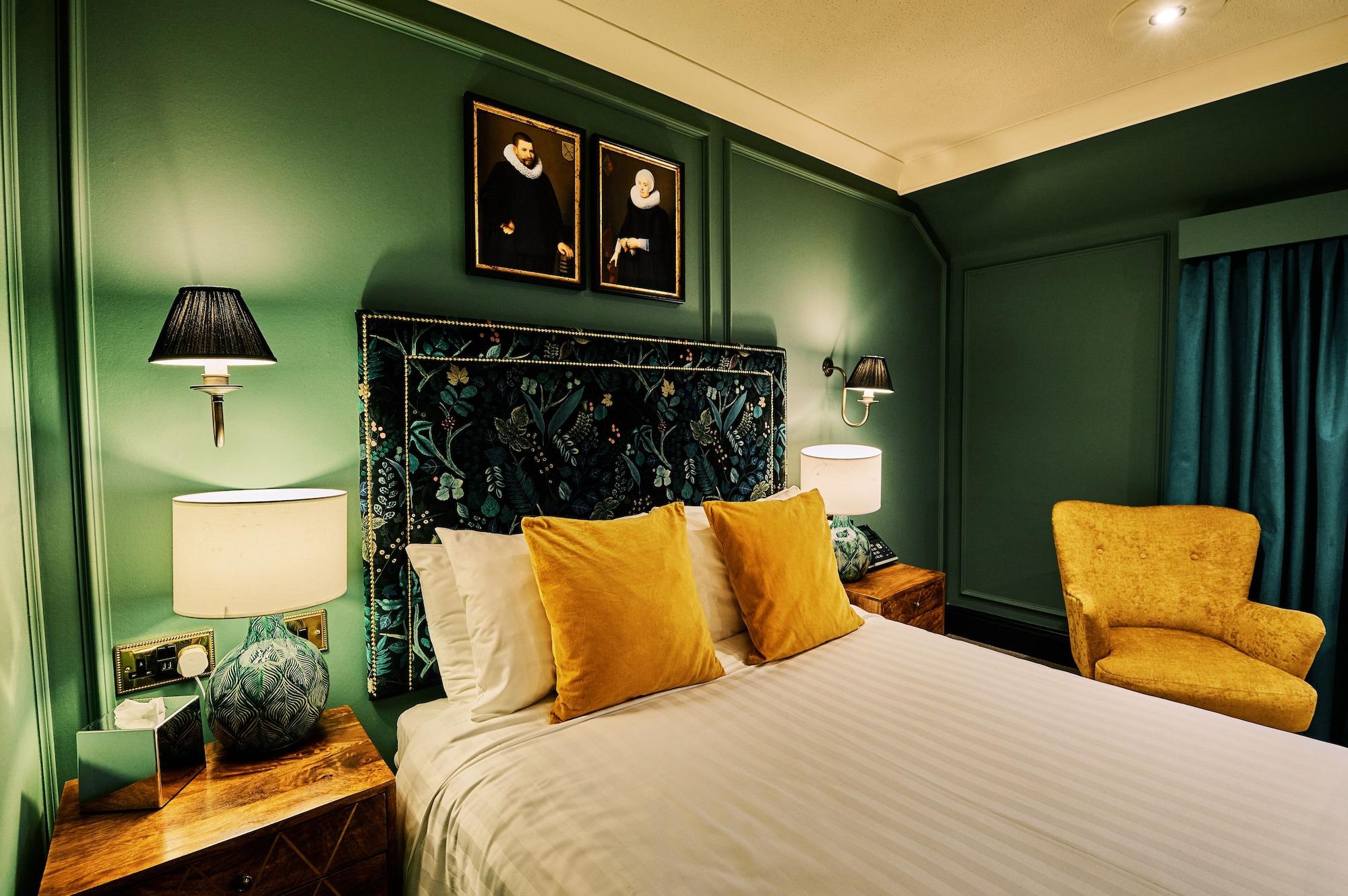 Swan And Thermal Hotel Bedford