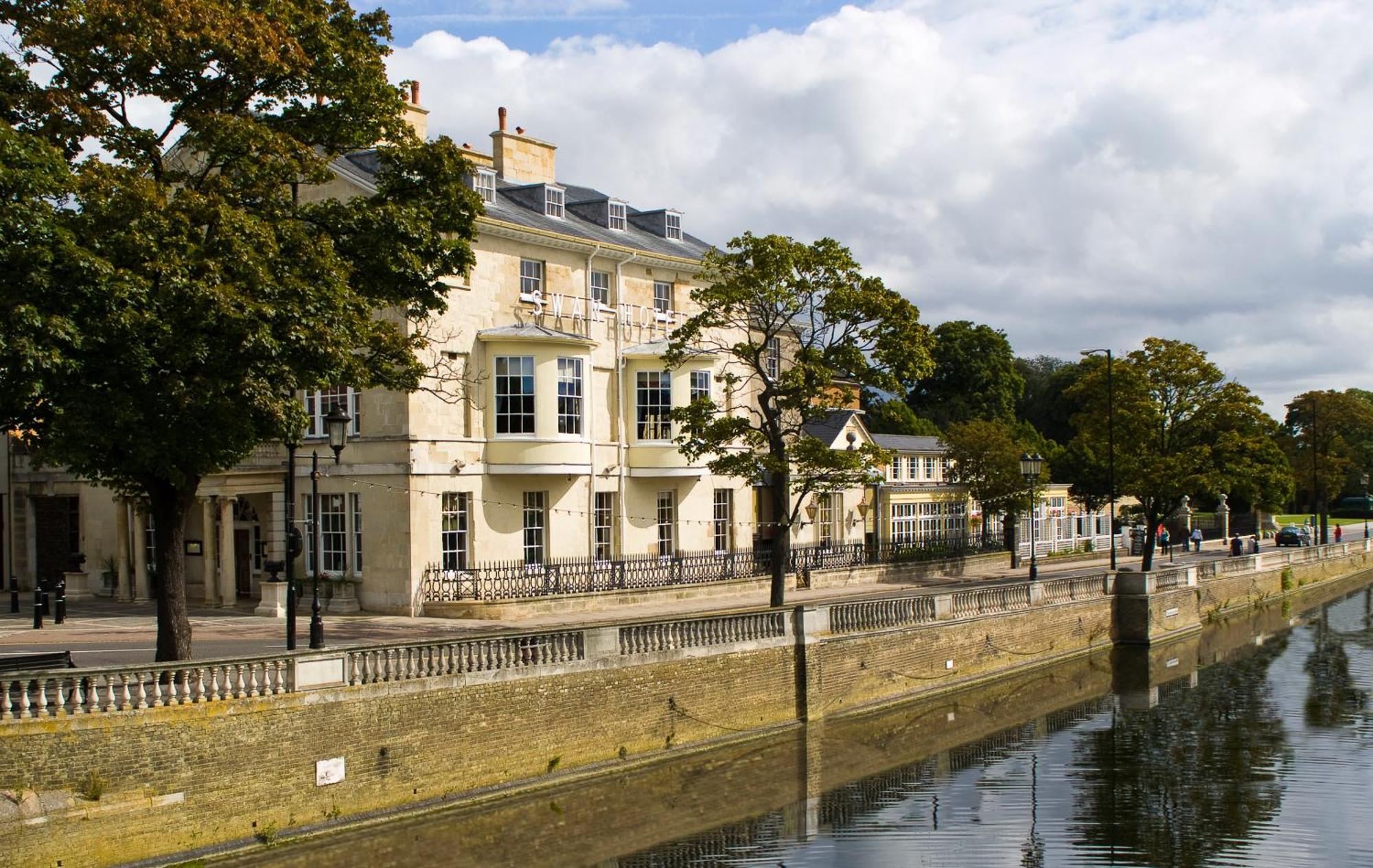 Hotel Swan And Thermal 4*